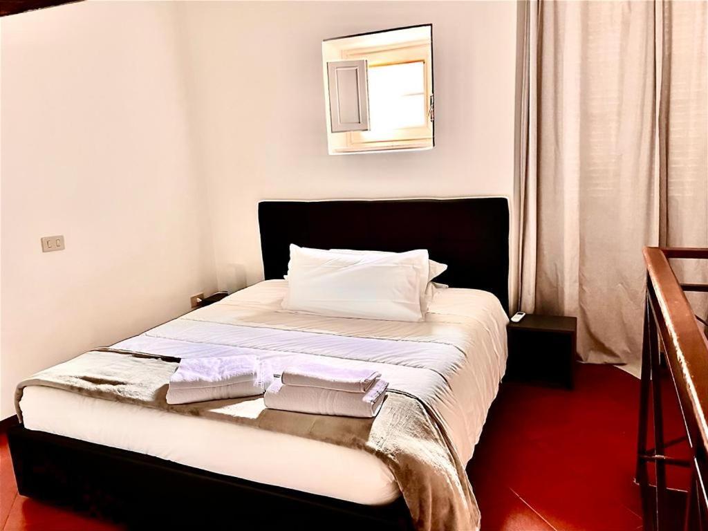 Capitolium Ad Bed & Breakfast Brescia Bagian luar foto