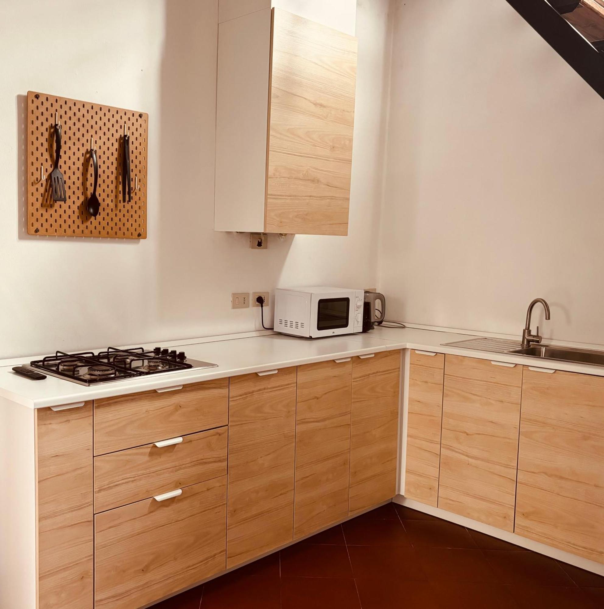 Capitolium Ad Bed & Breakfast Brescia Bagian luar foto