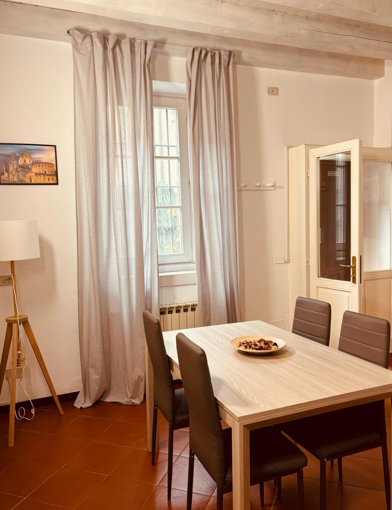 Capitolium Ad Bed & Breakfast Brescia Bagian luar foto