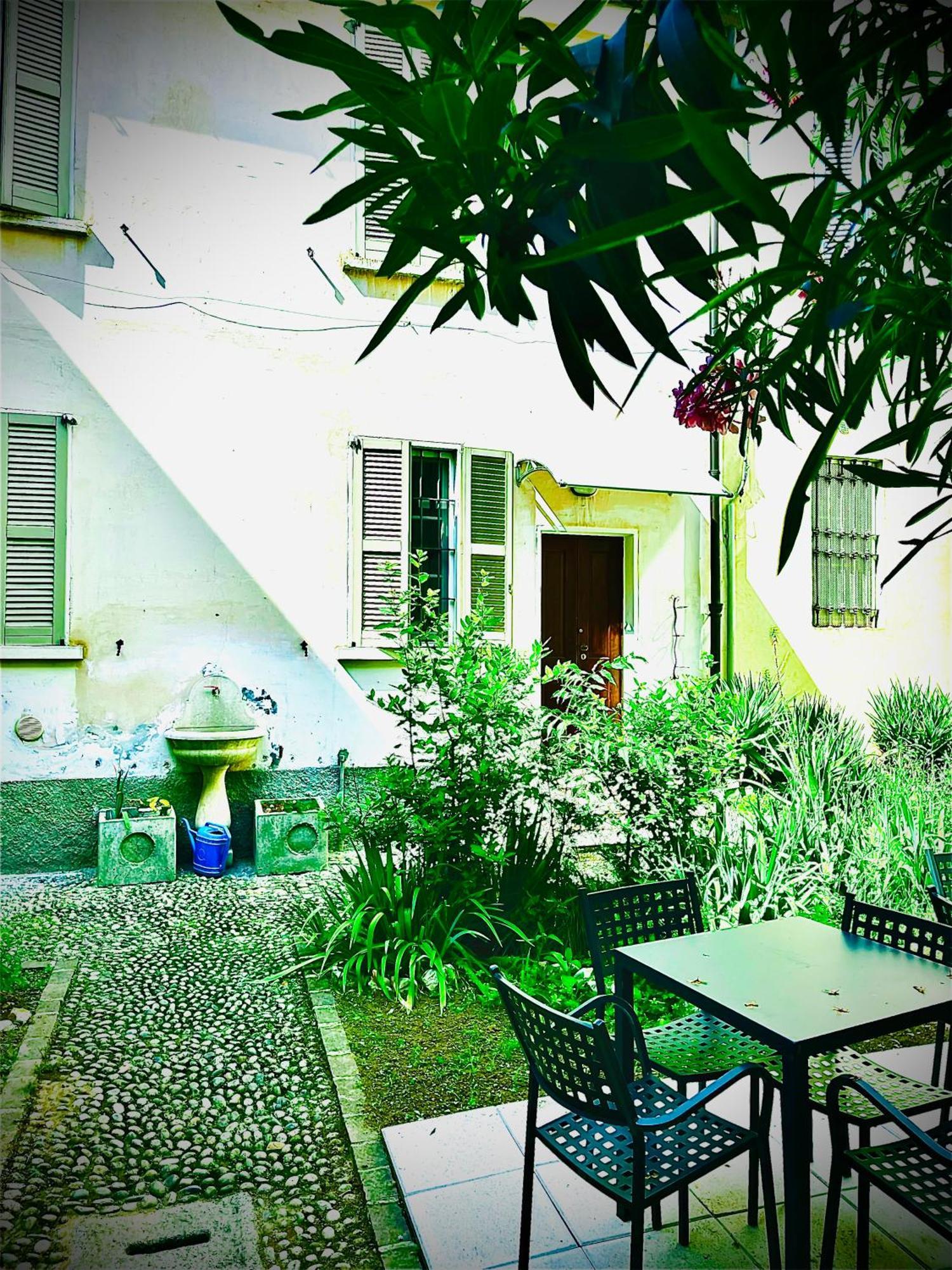 Capitolium Ad Bed & Breakfast Brescia Bagian luar foto